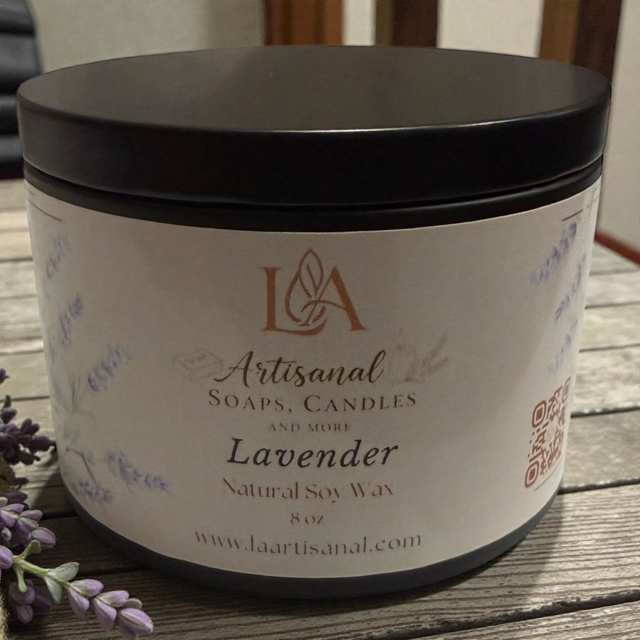 Vela Aromática de Lavanda — Calma y Serenidad (8 oz)
